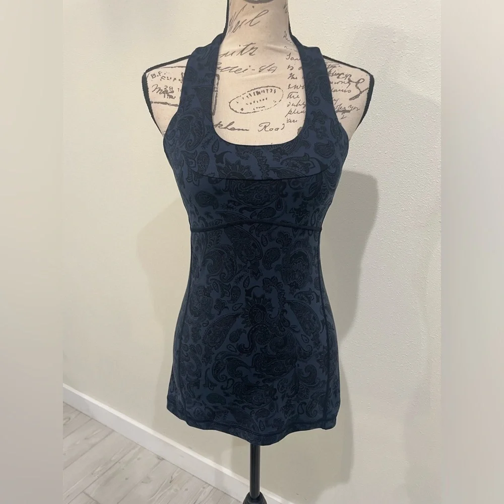 Lululemon Navy Paisley Built In Bra Racerback Tank SZ Unknown (See Measurements)